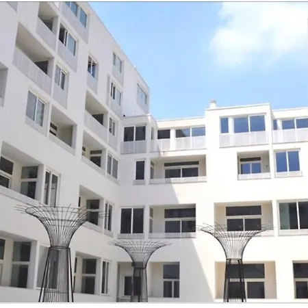 Luxury Loft In The Navigli-forum Area With Private Parking Apartment Milan