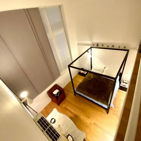 Luxury Loft In The Navigli-forum Area With Private Parking Daire